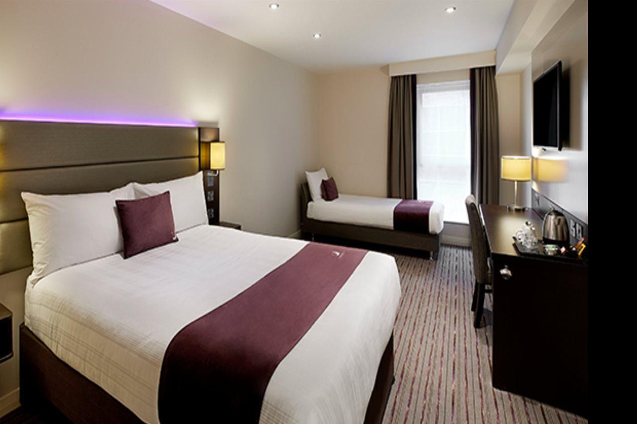 Premier Inn Aviemore Hotel エクステリア 写真